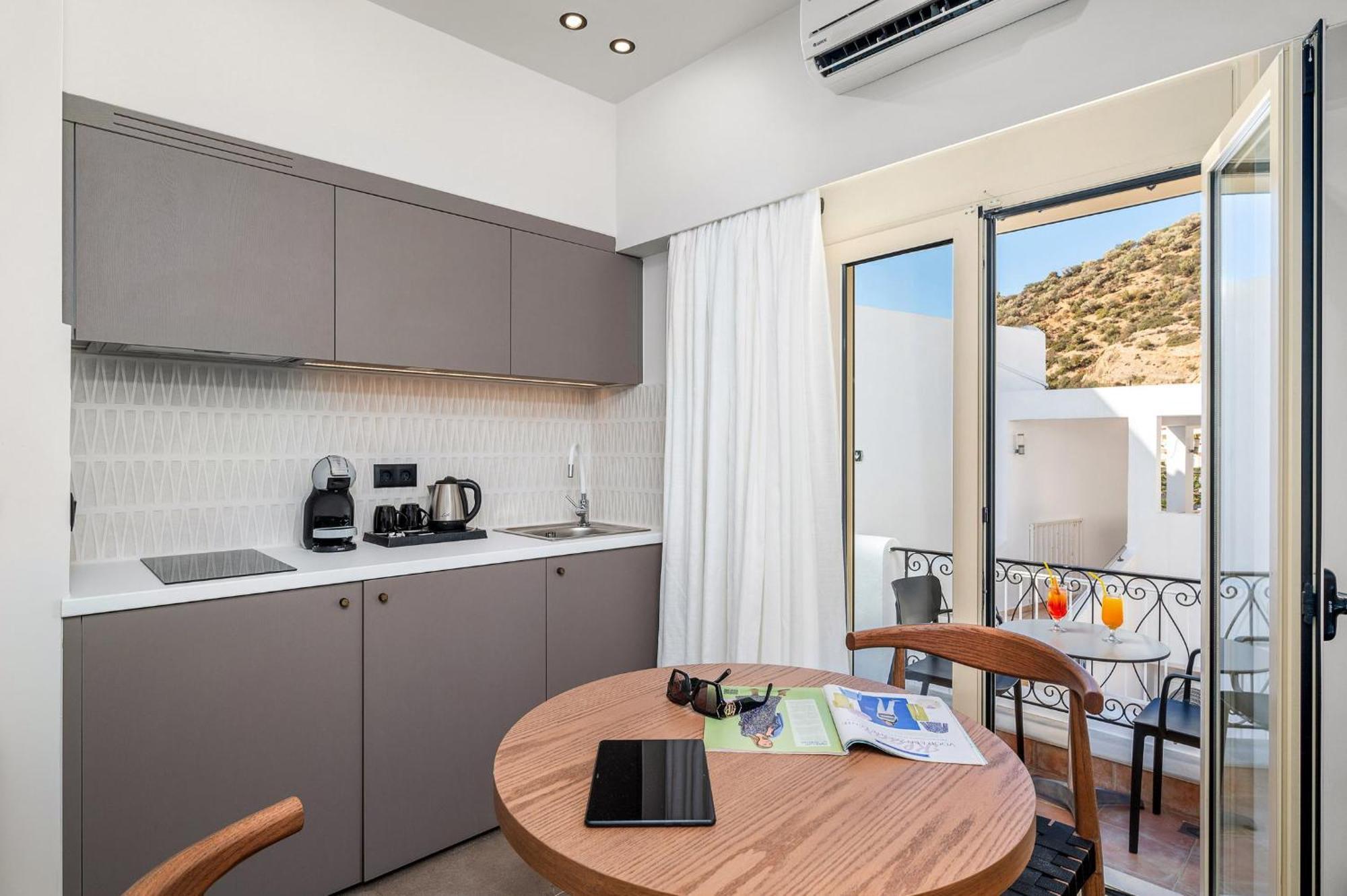Glaros Hotel Apartment Agia Galini Extérieur photo
