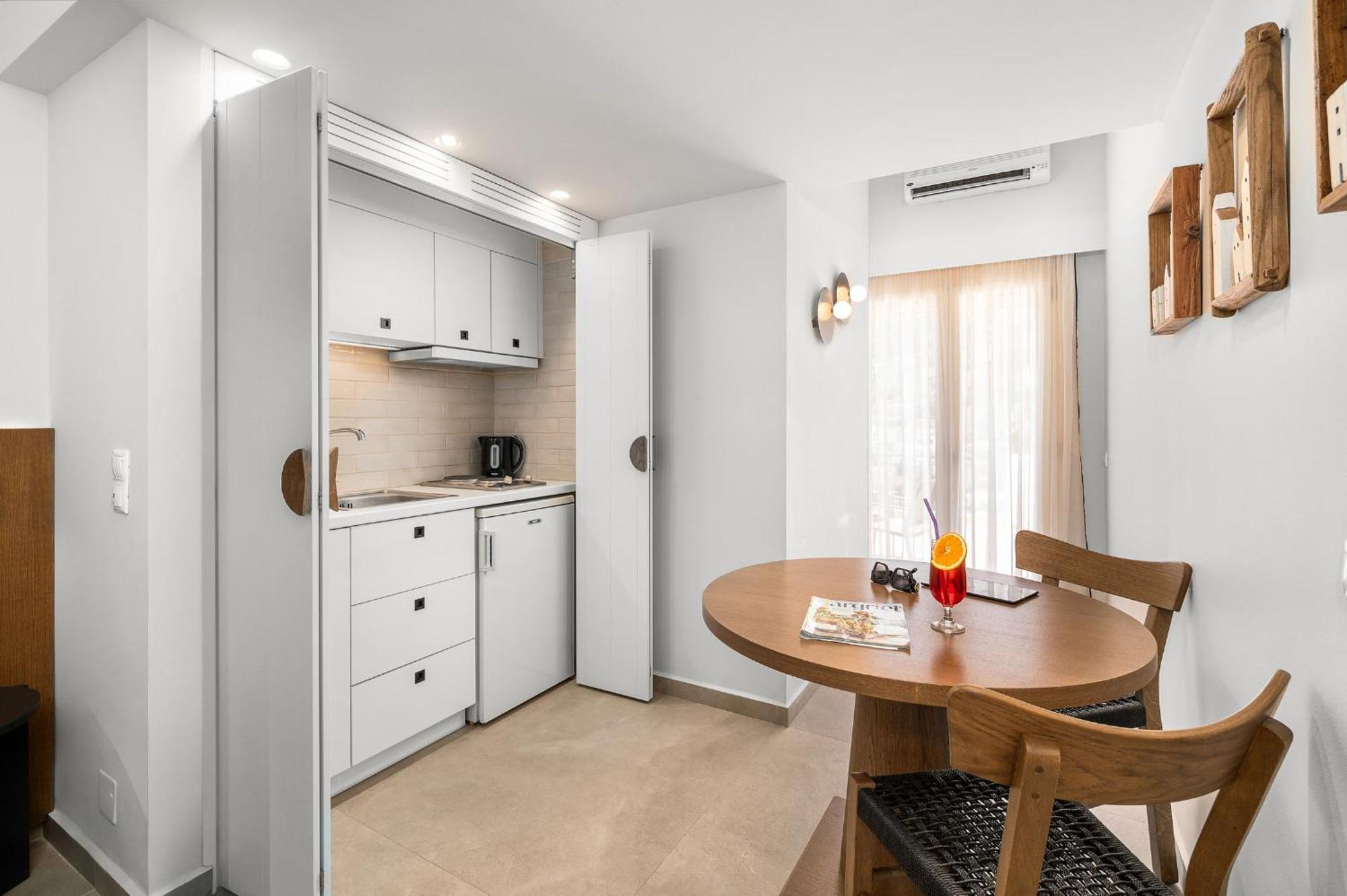 Glaros Hotel Apartment Agia Galini Extérieur photo
